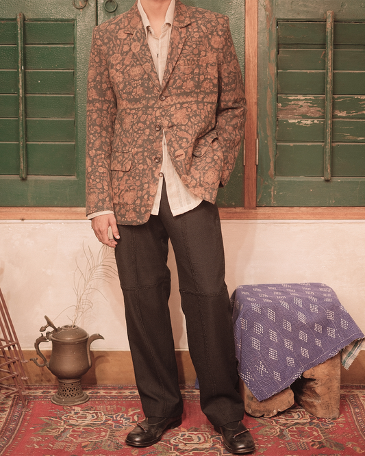 THREE BUTTON BLAZER