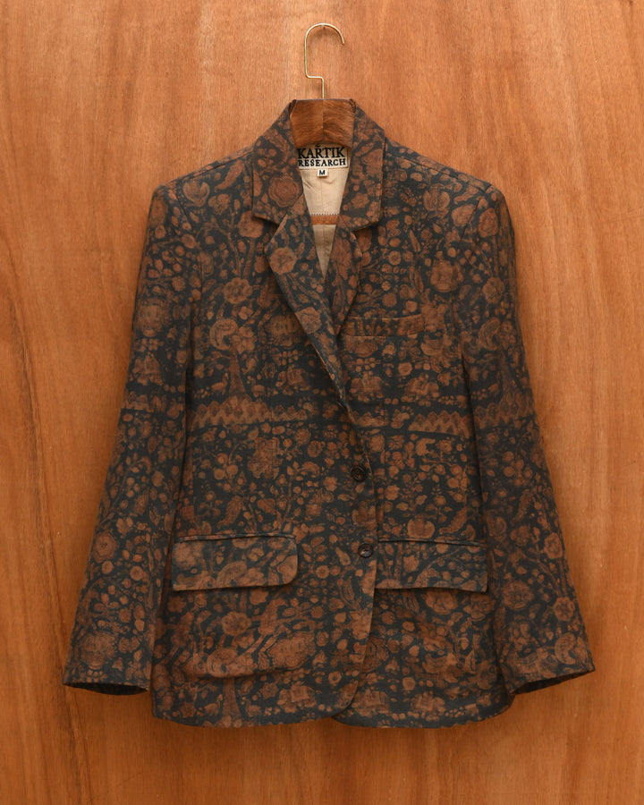 THREE BUTTON BLAZER