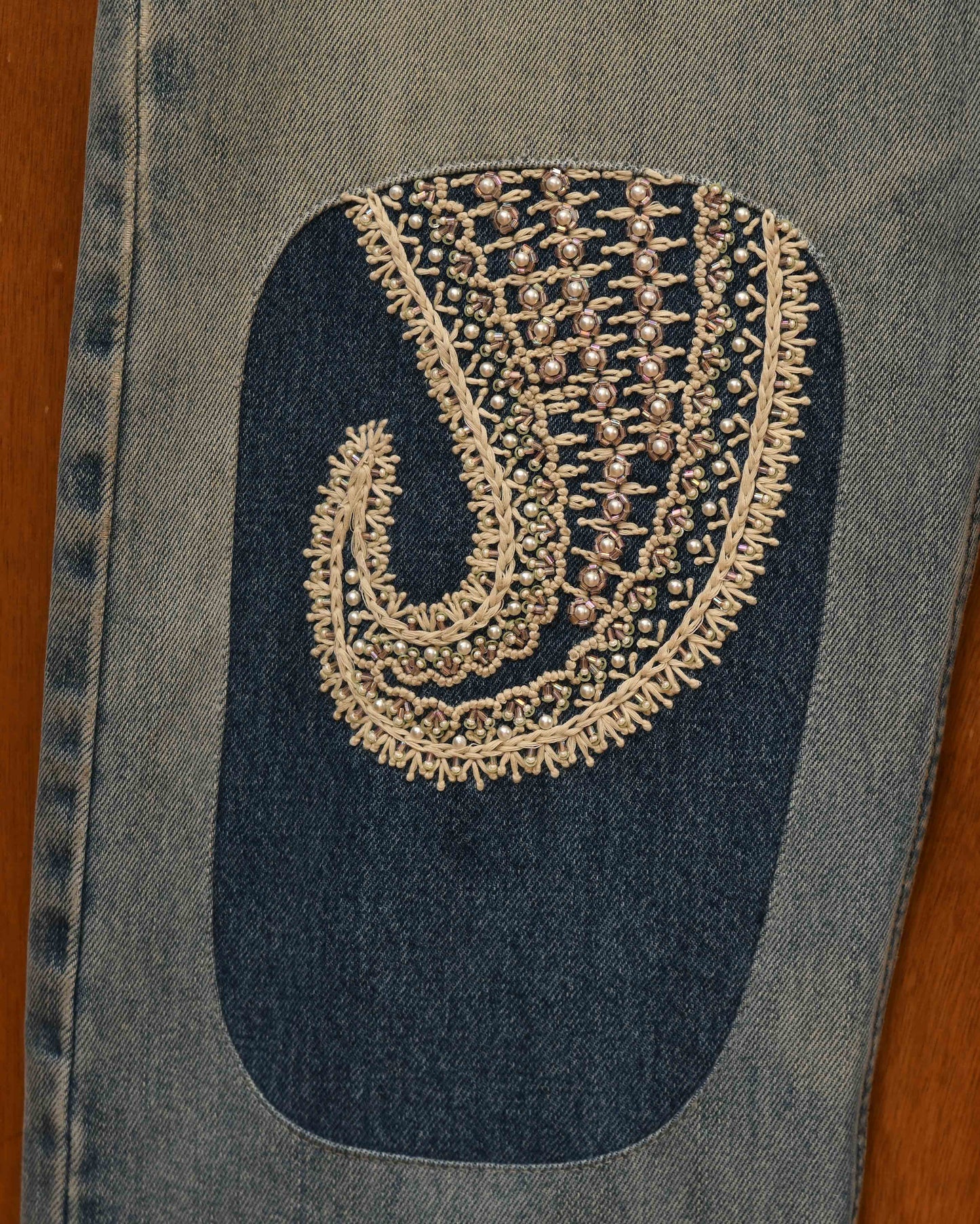 CHIKANKARI JEANS