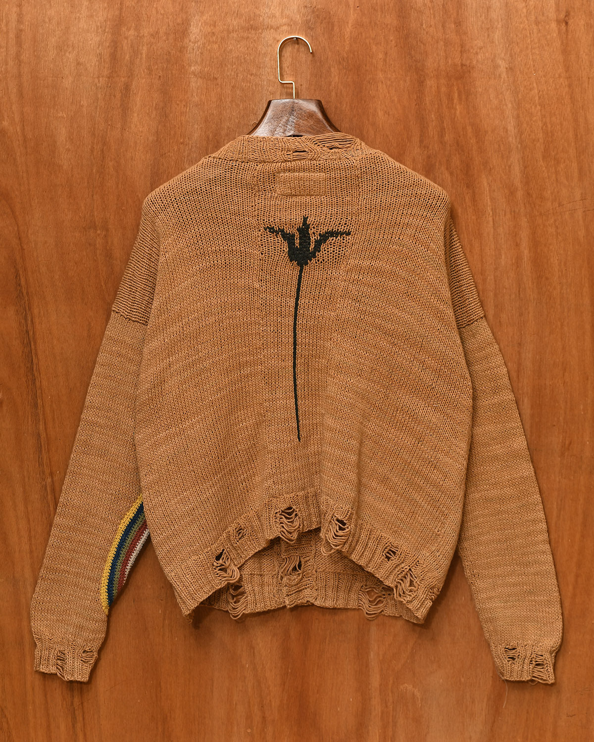 DISTRESSED CARDIGAN