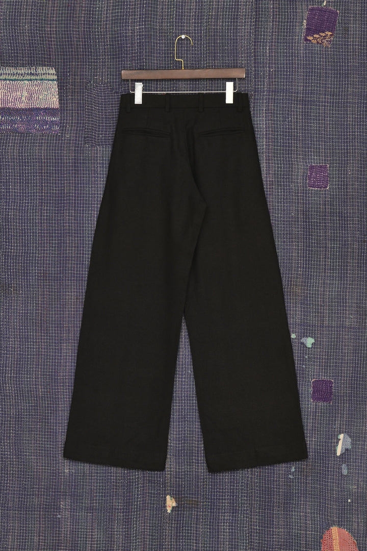 BRUSHED MERINO PLEATED TROUSER